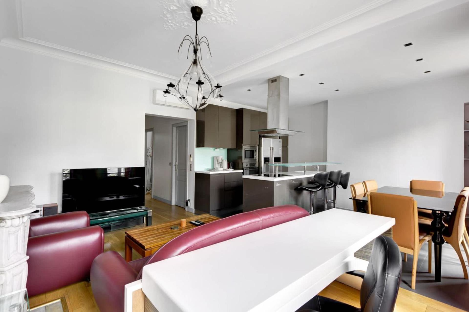 Moderne Avec Cuisine Equipee Et Balcon Appartamento *